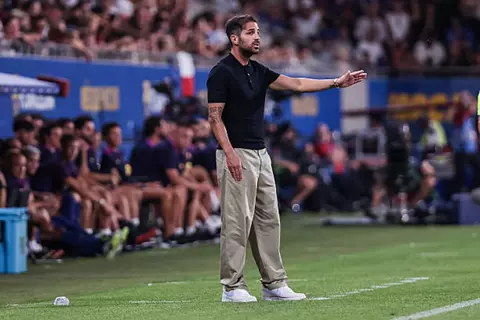 فابريجاس: وقعت في فخ برشلونة 12 مرة.. وينتظرني طريق طويل